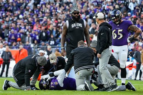 Ravens LT Ronnie Stanley, CB Marlon Humphrey absent from practice Monday after suffering injuries vs. Browns